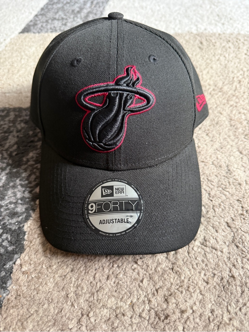 New Era Black Hat with red Outlined Miami Heat Logo